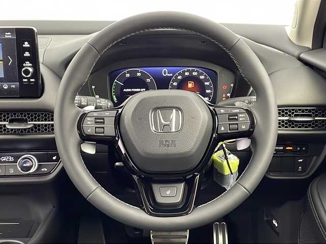 ホンダ ＺＲ－Ｖ ハイブリッド e:HEV Z 愛知県 2025(令7)年 0.1千km パール /禁煙車//純正HondaCONNECTディスプレイ//フルセグTV//ビルトインETC2.0//純正前後ドラレコ//マルチビューカメラシステム//バックカメラ//本革シート//前席パワーシート・シートヒーター//運転席ポジションメモリー//BOSEプレミアムサウンドシステム//ハンズフリーパワーテールゲート//ホンダセンシング//衝突軽減ブレーキ(CMBS)//先行車発進お知らせ//歩行者事故低減ステアリング//路外逸脱抑制機能//標識認識機能//アダプティブクルーズコントロール//レーンキープアシストシステム//トラフィックジャムアシスト//誤発進抑制機能(前後方)//ブラインドスポットインフォメーション//後退出庫サポート//前後パーキングセンサー//オートハイビーム//アダプティブドライビングビーム//LEDヘッドライト//オートライト//ワイヤレス充電器//純正18インチアルミホイール(切削+ベルリナブラック塗装)//革巻きステアリング//ステアリングスイッチ//ステアリングヒーター//パドル減速セレクター//純正フロアマット//プッシュスタート//電動格納ミラーウィンカー//電子パーキングブレーキ//ブレーキホールド