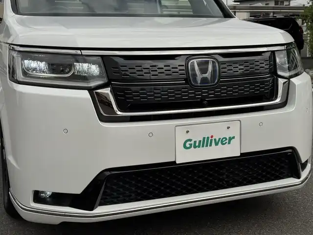 ホンダ ステップワゴン スパーダ eHEV 千葉県 2023(令5)年 3.1万km プラチナホワイトパール ワンオーナー車/ホンダセンシング/衝突軽減ブレーキ/誤発信抑制装置/レーダークルーズコントロール/レーンキープアシスト/ブラインドスポットモニター/純正11インチナビ/フルセグTV/Bluetooth/CarPlay/全方位モニター/両側電動スライドドア/ハーフレザーシート/D/N席シートヒーター/ドライブレコーダー/LEDライト/ETC/保証書・取説/スペアキー