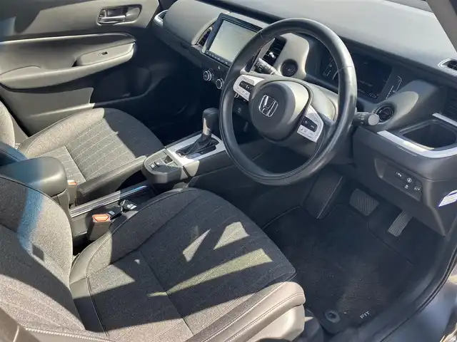 ホンダ フィット e:HEVホーム 広島県 2020(令2)年 4.6万km シャイニンググレーM ワンオーナー/純正ナビ・フルセグTV/ホンダセンシング/ハーフレザーシート/LEDオートライト/バックカメラ/ETC/スマートキー/前後ドライブレコーダー