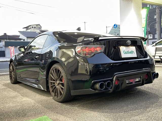 トヨタ ８６ GT リミテッド 高知県 2019(平31)年 6万km クリスタルブラックシリカ MT車/柿本改マフラー/ブレンボキャリパー/純正ナビ/・CD/DVD/・フルセグTV/・Bluetooth/バックモニター/ハーフレザー/シートヒーター/プッシュスタート