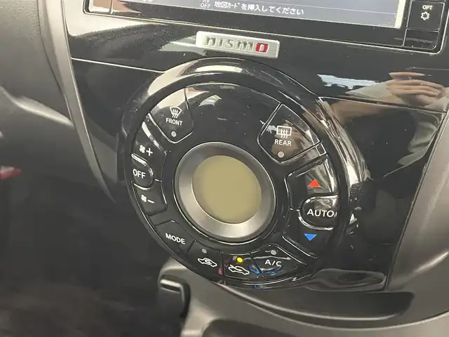 日産 ノート e－パワー ニスモ 滋賀県 2017(平29)年 6.8万km スーパーブラック 純正ナビ/（CD/DVD/BT/フルセグTV/USB）/エマージェンシーブレーキ/車線逸脱警報/アラウンドビューモニター/ETC/純正前後ドライブレコーダー/スマートルームミラー/アダプティブクルーズコントロール/前後ソナー/純正フロアマット/LEDヘッドライト/純正16インチAW