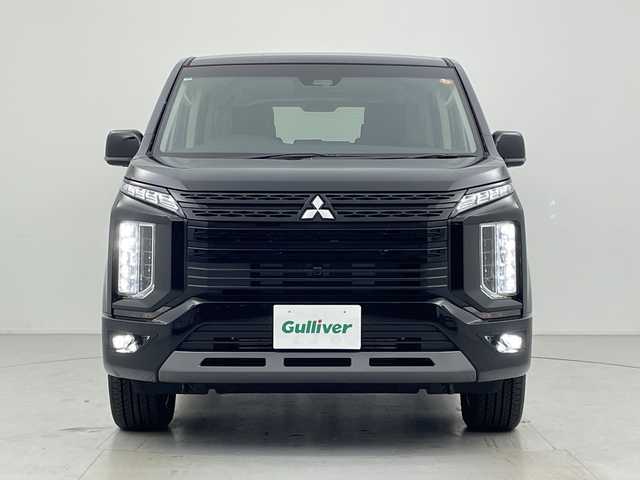 三菱 デリカＤ：５ シャモニー 愛知県 2025(令7)年 0.1千km ブラックダイヤモンド e-Assist/・衝突軽減ブレーキ/・車線逸脱警告/・レーダークルーズコントロール/・オートハイビーム/・誤発進抑制機能/・後側方車両検知警報/・レーンチェンジアシスト/・後退時交差車両検知警報/全方位カメラ/純正アルミホイール(ブラック塗装)/スマートキー/プッシュスタート/パワーシート/シートヒーター/ステアリングヒーター/パワーバックドア/両側パワースライドドア/LEDヘッドライト/ハーフレザーシート