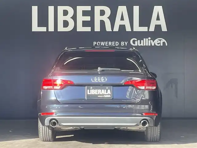 アウディ Ａ４ アバント 2．0 TFSI 群馬県 2017(平29)年 2.5万km 青 スマートキー /禁煙車/パノラマSR/純正ナビ/ACC/バックカメラ /コーナーセンサー/フルセグTV/ETC2.0/AUX/BT/USB/D/Nパワーシート /純正フロアマット/純正16インチAW/オートハイビーム/WAC/電動リアゲート