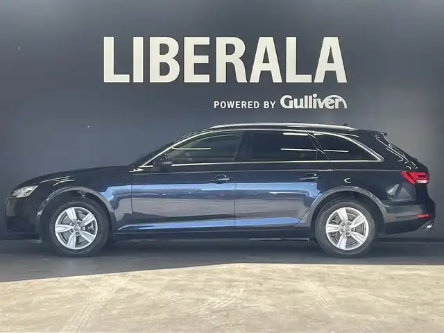 アウディ Ａ４ アバント 2．0 TFSI 群馬県 2017(平29)年 2.5万km 青 スマートキー /禁煙車/パノラマSR/純正ナビ/ACC/バックカメラ /コーナーセンサー/フルセグTV/ETC2.0/AUX/BT/USB/D/Nパワーシート /純正フロアマット/純正16インチAW/オートハイビーム/WAC/電動リアゲート