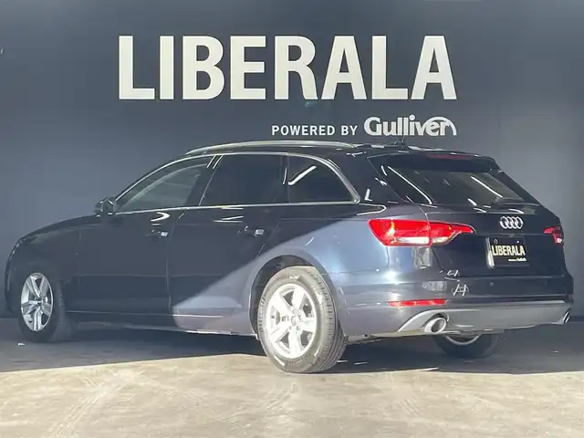 アウディ Ａ４ アバント 2．0 TFSI 群馬県 2017(平29)年 2.5万km 青 スマートキー /禁煙車/パノラマSR/純正ナビ/ACC/バックカメラ /コーナーセンサー/フルセグTV/ETC2.0/AUX/BT/USB/D/Nパワーシート /純正フロアマット/純正16インチAW/オートハイビーム/WAC/電動リアゲート