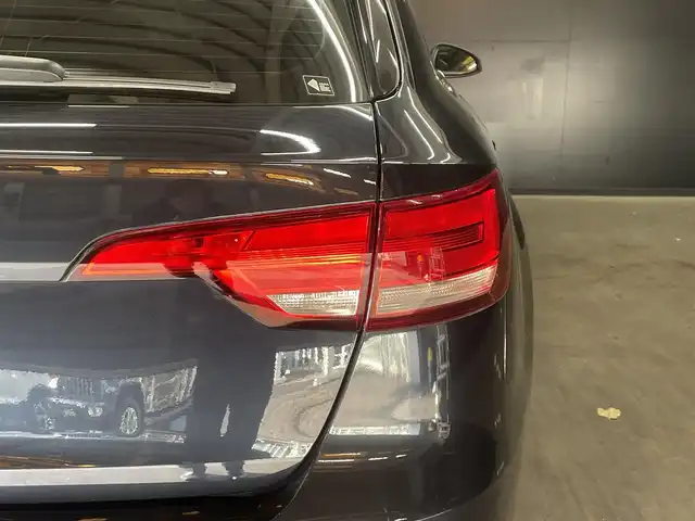 アウディ Ａ４ アバント 2．0 TFSI 群馬県 2017(平29)年 2.5万km 青 スマートキー /禁煙車/パノラマSR/純正ナビ/ACC/バックカメラ /コーナーセンサー/フルセグTV/ETC2.0/AUX/BT/USB/D/Nパワーシート /純正フロアマット/純正16インチAW/オートハイビーム/WAC/電動リアゲート