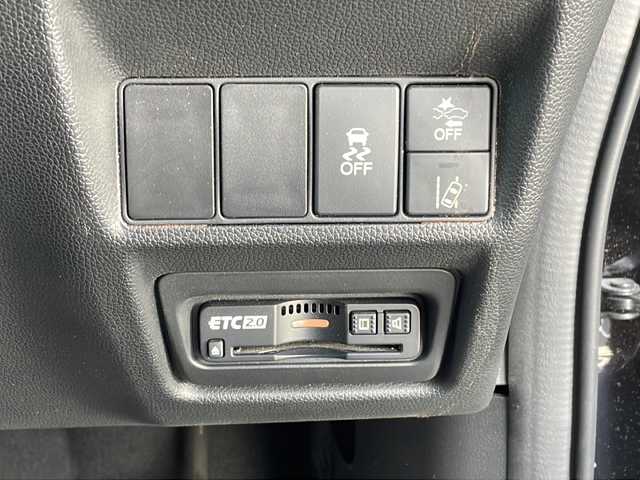 ホンダ ステップワゴン スパーダ ホンダセンシング 長野県 2020(令2)年 2.9万km プレミアムスパークルブラックパール 禁煙車/純正ナビ【VXM-204VFi】/(CD/DVD/フルセグTV/Bluetooth)/ホンダセンシング/・衝突軽減ブレーキ/・誤発進抑制機能/・歩行者事故低減ステアリング/・路外逸脱抑制機能/・追従機能付アダプティブクルーズコントロール/・車線維持支援システム/・先行車発進お知らせ機能/・標識認識機能/バックカメラ/ビルトインETC2.0/両側パワースライドドア/革巻きステアリング/パドルシフト/ステアリングスイッチ/アイドリングストップ/LEDヘッドライト/フォグランプ/オートライト/スマートキー/Pスタート/電動格納ミラー/純正16インチAW/純正フロアマット