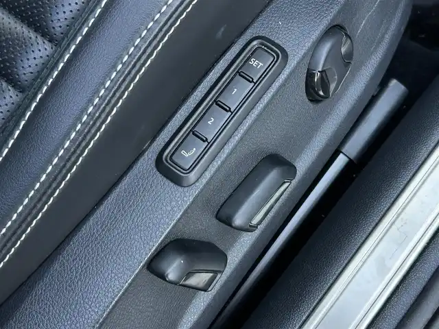 フォルクスワーゲン ＶＷ パサート ヴァリアント TDIエレガンス アドバンス 茨城県 2021(令3)年 5.3万km ディープブラックパールエフェクト 黒革 /シートヒーター /エアシ-ト /パワーシート/LEDマトリックス /ダイナミックターンインジケーター/ダイナミックコーナリングライト/HUD /デジタルメ-タ-クラスタ- /Discover Pro /BT/USB/CarPlay /PWテ-ルゲ-ト /オ-ルインSFT /アラウンドビュ-カメラ /ACC /LKA /LCA /パ-クアシスト /リヤトラフィックアラ-ト /ETC2.0/パドルシフト/ルーフレール/前後ドラレコ/禁煙車