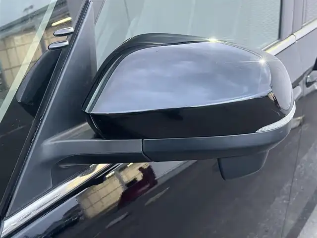 トヨタ ノア S－Z 秋田県 2024(令6)年 1.9万km アティチュードブラックマイカ ４WD/衝突軽減システム/LEDヘッドライト/両側パワースライドドア/純正メモリナビ（DVD/CD/BT/AM/FM）/フルセグ（走行中視聴不可能）/バックカメラ/トヨタ純正１６インチアルミ（夏タイヤ装着）/スマートキー/アイドリングストップ/プッシュスタート/クルーズコントロール追従走行あり/MTモード付AT/オートマチックハイビーム/コーナーセンサー/レーントレーシングアシスト/ステアリングスイッチ/前席シートヒーター/電動パーキングブレーキ/オートブレーキホールド機能/ビルトインETC/社外フロアマット/オートライト/ダブルオートエアコン/パワーステアリング/パワーウィンドウ/ヘッドライトレベライザー/横滑り防止/盗難防止装置/寒冷地仕様/電動格納ウィンカーミラー/保証書/取扱説明書/記録簿/スペアキー×１