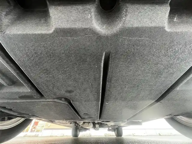 トヨタ ノア S－Z 秋田県 2024(令6)年 1.9万km アティチュードブラックマイカ ４WD/衝突軽減システム/LEDヘッドライト/両側パワースライドドア/純正メモリナビ（DVD/CD/BT/AM/FM）/フルセグ（走行中視聴不可能）/バックカメラ/トヨタ純正１６インチアルミ（夏タイヤ装着）/スマートキー/アイドリングストップ/プッシュスタート/クルーズコントロール追従走行あり/MTモード付AT/オートマチックハイビーム/コーナーセンサー/レーントレーシングアシスト/ステアリングスイッチ/前席シートヒーター/電動パーキングブレーキ/オートブレーキホールド機能/ビルトインETC/社外フロアマット/オートライト/ダブルオートエアコン/パワーステアリング/パワーウィンドウ/ヘッドライトレベライザー/横滑り防止/盗難防止装置/寒冷地仕様/電動格納ウィンカーミラー/保証書/取扱説明書/記録簿/スペアキー×１