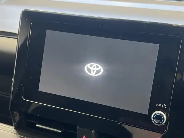 トヨタ ノア S－Z 秋田県 2024(令6)年 1.9万km アティチュードブラックマイカ ４WD/衝突軽減システム/LEDヘッドライト/両側パワースライドドア/純正メモリナビ（DVD/CD/BT/AM/FM）/フルセグ（走行中視聴不可能）/バックカメラ/トヨタ純正１６インチアルミ（夏タイヤ装着）/スマートキー/アイドリングストップ/プッシュスタート/クルーズコントロール追従走行あり/MTモード付AT/オートマチックハイビーム/コーナーセンサー/レーントレーシングアシスト/ステアリングスイッチ/前席シートヒーター/電動パーキングブレーキ/オートブレーキホールド機能/ビルトインETC/社外フロアマット/オートライト/ダブルオートエアコン/パワーステアリング/パワーウィンドウ/ヘッドライトレベライザー/横滑り防止/盗難防止装置/寒冷地仕様/電動格納ウィンカーミラー/保証書/取扱説明書/記録簿/スペアキー×１