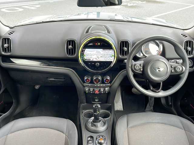 ＭＩＮＩ ＢＭＷ ミニ クロスオーバー クーパー D 神奈川県 2020(令2)年 3.4万km ライトブルー 純正ナビ/(FM/AM/BT/USB)/バックカメラ/ドライブレコーダー(前後)/アダプティブクルーズコントロール/パワーバッグドア/コーナーセンサー/ETC/ステアリングスイッチ/スペアキー/純正AW/取扱説明書