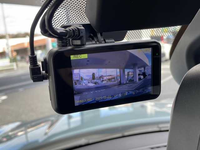 ＭＩＮＩ ＢＭＷ ミニ クロスオーバー クーパー D 神奈川県 2020(令2)年 3.4万km ライトブルー 純正ナビ/(FM/AM/BT/USB)/バックカメラ/ドライブレコーダー(前後)/アダプティブクルーズコントロール/パワーバッグドア/コーナーセンサー/ETC/ステアリングスイッチ/スペアキー/純正AW/取扱説明書