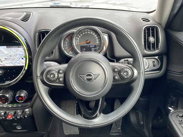 ＭＩＮＩ ＢＭＷ ミニ クロスオーバー クーパー D 神奈川県 2020(令2)年 3.4万km ライトブルー 純正ナビ/(FM/AM/BT/USB)/バックカメラ/ドライブレコーダー(前後)/アダプティブクルーズコントロール/パワーバッグドア/コーナーセンサー/ETC/ステアリングスイッチ/スペアキー/純正AW/取扱説明書