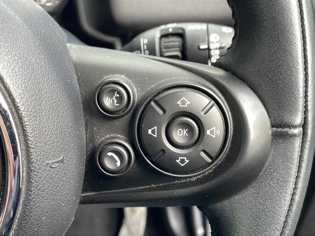 ＭＩＮＩ ＢＭＷ ミニ クロスオーバー クーパー D 神奈川県 2020(令2)年 3.4万km ライトブルー 純正ナビ/(FM/AM/BT/USB)/バックカメラ/ドライブレコーダー(前後)/アダプティブクルーズコントロール/パワーバッグドア/コーナーセンサー/ETC/ステアリングスイッチ/スペアキー/純正AW/取扱説明書