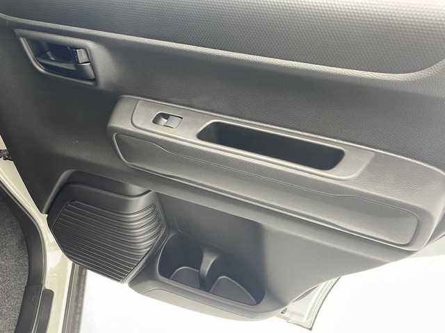 スズキ ハスラー HYBRID G 沖縄県 2024(令6)年 0.1万km未満 ソフトベージュメタリック クルーズコントロール/リアセンサー/電動格納ミラー/ステアリングスイッチ/前席シートヒーター/純正LEDヘッドライト/オートライト/レーンキープアシスト/ヘッドライトレベライザー/プッシュスタート/オーディオレス車/オートライト/アイドリングストップ/電動格納ミラー/取扱説明書/保証書/記録簿