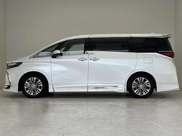 トヨタ アルファードハイブリット Z 愛知県 2024(令6)年 1.1万km プラチナホワイトパールマイカ 衝突軽減システム/モデリスタエアロ/純正ディスプレイオーディオ（ナビあり）/フリップダウンモニター/三眼LEDヘッドライト/全方位カメラ/両側パワースライドドア/Wサンルーフ/レーダークルーズコントロール/シートヒーター/エアシート/フルセグ/CD/DVD/Bluetooth/バックカメラ/電動リアゲート/パワーシート/コーナーセンサー/純正アルミホイール/ETC２．０/ブラインドスポットモニター/パドルシフト/ステアリングヒーター/インテリジェントミラー/リアオートエアコン/オートマチックハイビーム/置くだけ充電器/ドライブレコーダー