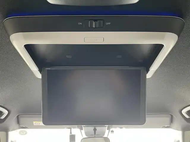 ホンダ ステップワゴン スパーダ eHEV 山梨県 2022(令4)年 6.5万km プラチナホワイトパール ワンオーナー/純正11型ナビ(BT/CD/DVD)/フルセグTV/パワースライドドア(両側)/パワーバックドア/バックカメラ/ビルトインETC/純正15.6型リア席モニター/渋滞追従機能付アダプティブクルーズコントロール/ソナーセンサー/ホンダセンシング/・衝突軽減ブレーキ/・誤発進抑制機能(前後)/・近距離衝突軽減ブレーキ/・歩行者事故低減ステアリング/・車線維持支援システム/・トラフィックジャムアシスト/・先行車発進お知らせ機能/・標識認識機能/・オートハイビーム/LEDヘッドランプ/デュアルオートエアコン/本革巻きステアリング/パドルシフト/合皮/撥水ファブリックコンビシート/前席シートヒーター/2列目キャプテンシート(オットマン付)/純正16インチアルミホイール/スマートキーシステム/禁煙車