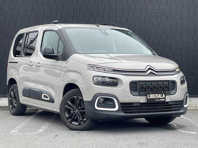 シトロエン ベルランゴ シャイン 埼玉県 2022(令4)年 3.1万km サーブル ワンオーナー/マルチパノラミックルーフ/純正ディスプレイオーディオ/Apple Car Play/トリップリアビジョン/アクティブクルーズコントロール/ＥＴＣ/純正16インチアルミホイール
