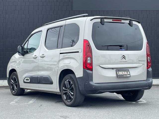 シトロエン ベルランゴ シャイン 埼玉県 2022(令4)年 3.1万km サーブル ワンオーナー/マルチパノラミックルーフ/純正ディスプレイオーディオ/Apple Car Play/トリップリアビジョン/アクティブクルーズコントロール/ＥＴＣ/純正16インチアルミホイール