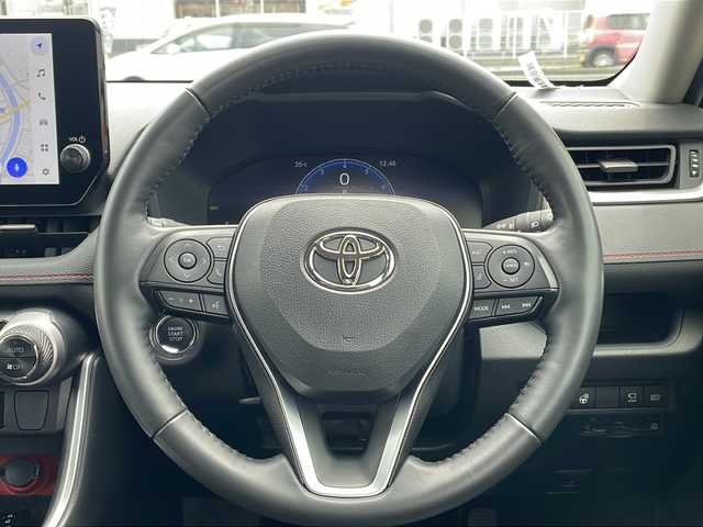 トヨタ ＲＡＶ４ アドベンチャー オフロードPKGⅡ 青森県 2022(令4)年 2.6万km スーパーホワイトⅡ 4WD/純正10.5インチディスプレイオーディオナビ/フルセグTV・Bluetooth・USB/OPパノラミックビューモニター/OPデジタルインナーミラー/OPパワーバックドア/黒合皮シート/前席エアシート・ヒーター/運転席パワーシート/ステアリングヒーター/セーフティセンス/プリクラッシュセーフティ/レーダークルーズコントロール/レーントレーシングアシスト/オートマチックハイビーム/ブラインドスポットモニター/前後コーナーセンサー/社外前後ドライブレコーダー/ビルトインETC2.0/純正フロアマット/トヨタアップグレードLEDヘッドランプ/LEDフォグランプ/専用ブリッジ型ルーフレール/専用サスペンション/専用18インチアルミ