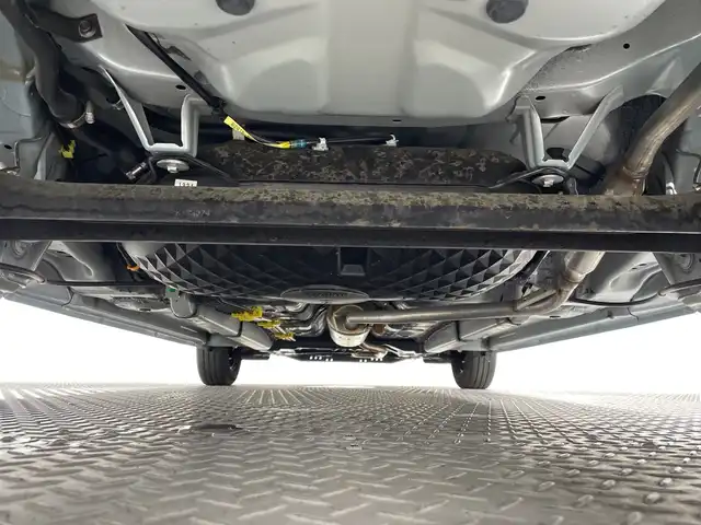 ダイハツ ミラ イース L SAⅢ 神奈川県 2021(令3)年 0.4万km スカイブルーメタリック スマートアシスト/・プリクラッシュセーフティ/・オートマチックハイビーム/オーディオ/・CD/AUX/AM/FM/アイドリングストップ機能/コーナーセンサー/ヘッドライトレベライザー/Autoライト/キーレス/純正フロアマット/純正ドアバイザー