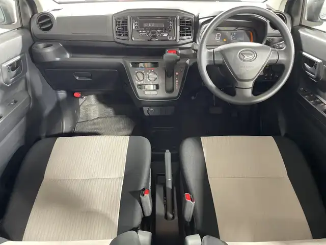 ダイハツ ミラ イース L SAⅢ 神奈川県 2021(令3)年 0.4万km スカイブルーメタリック スマートアシスト/・プリクラッシュセーフティ/・オートマチックハイビーム/オーディオ/・CD/AUX/AM/FM/アイドリングストップ機能/コーナーセンサー/ヘッドライトレベライザー/Autoライト/キーレス/純正フロアマット/純正ドアバイザー