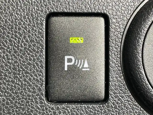 ダイハツ ミラ イース L SAⅢ 神奈川県 2021(令3)年 0.4万km スカイブルーメタリック スマートアシスト/・プリクラッシュセーフティ/・オートマチックハイビーム/オーディオ/・CD/AUX/AM/FM/アイドリングストップ機能/コーナーセンサー/ヘッドライトレベライザー/Autoライト/キーレス/純正フロアマット/純正ドアバイザー