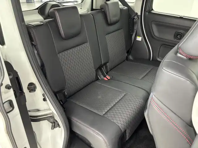 スズキ スペーシア カスタム HYBRID XS ターボ 福岡県 2019(平31)年 5万km ピュアホワイトP 社外ナビ　/両側電動スライドドア　/衝突軽減システム　/バックカメラ　/クルーズコントロール　/シートベンチレーション　/コーナーセンサー　/盗難防止装置　/アイドリングストップ　/レーンアシスト　/ＥＴＣ　/横滑り防止