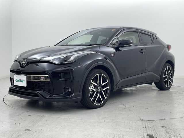 トヨタ Ｃ－ＨＲ S GRスポーツ 宮城県 2022(令4)年 4.8万km ブラックマイカ 純正８インチディスプレイオーディオ/全方位カメラ/Ｂｌｕｅｔｏｏｔｈ/前方ドラレコ/ビルトインＥＴＣ/オートクルーズコントロール/レーンキープアシスト/ブラインドスポットモニター/エンジンスターター/プリクラッシュセーフティ/オートライト/オートハイビーム