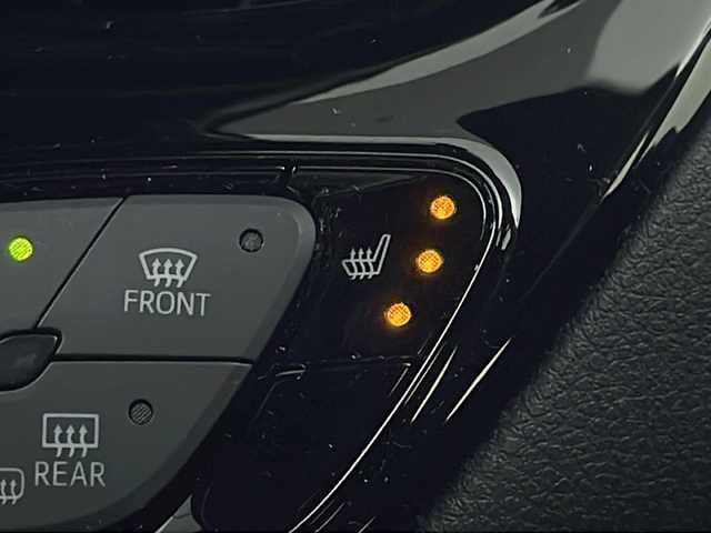 トヨタ Ｃ－ＨＲ S GRスポーツ 宮城県 2022(令4)年 4.8万km ブラックマイカ 純正８インチディスプレイオーディオ/全方位カメラ/Ｂｌｕｅｔｏｏｔｈ/前方ドラレコ/ビルトインＥＴＣ/オートクルーズコントロール/レーンキープアシスト/ブラインドスポットモニター/エンジンスターター/プリクラッシュセーフティ/オートライト/オートハイビーム
