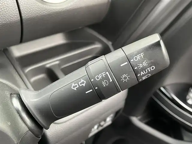 ホンダ Ｎ ＢＯＸ カスタム G L ターボ ホンダセンシング 愛知県 2017(平29)年 7.6万km ルナシルバーM ＳＤナビ/ＤＴＶ/ＣＤ／ＤＶＤ/ＢＴ/ＵＳＢ/Ｂカメラ/ＥＴＣ/両側パワースライドドア/ホンダセンシング/ステアリングスイッチ/純正１５インチＡＷ/クリアランスソナー/ハーフレザー/プッシュスタート/純正フロアマット