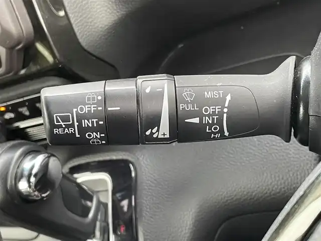 ホンダ Ｎ ＢＯＸ カスタム G L ターボ ホンダセンシング 愛知県 2017(平29)年 7.6万km ルナシルバーM ＳＤナビ/ＤＴＶ/ＣＤ／ＤＶＤ/ＢＴ/ＵＳＢ/Ｂカメラ/ＥＴＣ/両側パワースライドドア/ホンダセンシング/ステアリングスイッチ/純正１５インチＡＷ/クリアランスソナー/ハーフレザー/プッシュスタート/純正フロアマット