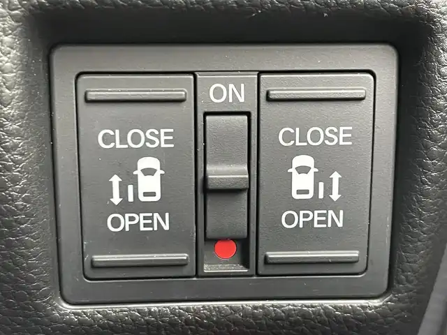 ホンダ Ｎ ＢＯＸ カスタム G L ターボ ホンダセンシング 愛知県 2017(平29)年 7.6万km ルナシルバーM ＳＤナビ/ＤＴＶ/ＣＤ／ＤＶＤ/ＢＴ/ＵＳＢ/Ｂカメラ/ＥＴＣ/両側パワースライドドア/ホンダセンシング/ステアリングスイッチ/純正１５インチＡＷ/クリアランスソナー/ハーフレザー/プッシュスタート/純正フロアマット