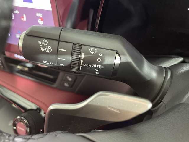 レクサス ＮＸ 350h バージョンL 神奈川県 2023(令5)年 3.3万km グラファイトブラックガラスフレーク ムーンルーフ/カラードフェンダーアーチモール/マークレビンソン/パノラミックビューモニター/三眼LEDヘッドライト/純正14インチディスプレイオーディオ/ナビ　フルセグ　Bluetooth CD DVD USB　MiraCast　apple car play　android auto/レクサスセーフティーシステム＋/プリクラッシュセーフティ (PCS)/交差点衝突回避支援/緊急時操舵支援（アクティブ操舵機能）/プロアクティブドライビングアシスト (PDA)/ブレーキ操舵支援/発進遅れ告知機能 (TMN) /運転支援/レーダークルーズコントロール（全車速追従機能付）/レーントレーシングアシスト (LTA)/レーンチェンジアシスト (LCA)/ロードサインアシスト (RSA) /アダプティブハイビームシステム (AHS)/オートマチックハイビーム (AHB) /パーキングサポートブレーキ (PKSB) /ドライバー異常時対応システム /レクサスチームメイト/パーキングアシスト/アドバンストパーク/パワーシート（D＋N席）/シートヒーター（D＋N席）/ベンチレーション（D＋N席）/社外前後ドラレコ/ビルトインETC2.0/ブラインドスポットモニター