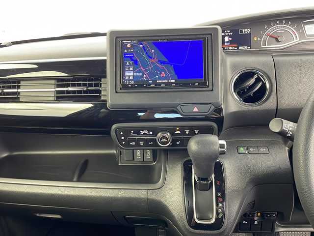 ホンダ Ｎ ＢＯＸ カスタム L 新潟県 2021(令3)年 5.1万km クリスタルブラックパール 　社外ナビ/　フルセグテレビ/Bluetooth/　バックカメラ/　アイドリングストップ/　ウィンカーミラー/　クルーズコントロール/　プッシュスタート/　両側パワースライドドア/　ETC/　LEDヘッドライト/　USB/　電動格納ミラー/　ステアリングスイッチ