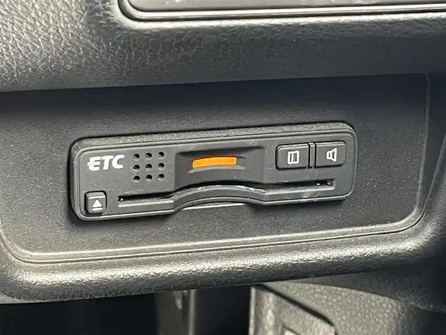 ホンダ オデッセイ ハイブリッド アブソルートセンシングEXパック 宮崎県 2017(平29)年 7.4万km スーパープラチナメタリック 〇純正MOPナビ/〇フルセグTV/〇両側パワースライドドア/〇バックカメラ/〇ビルトインETC/〇ドライブレコーダー/〇純正フリップダウンモニター/〇アダプティプクルーズコントロール/〇ホンダセンシング/〇ブラインドスポットインフォメーション/〇LEDヘッドランプ/〇オートライト/〇革巻きステアリングホイール/〇ハーフレザーシート/〇運転席パワーシート/〇社外18インチAWスタッドレス/〇スマートキーシステム/〇禁煙車