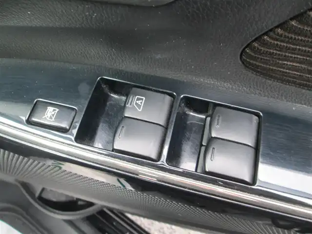 日産 デイズ ハイウェイスターG ターボ 千葉県 2017(平29)年 9.8万km ブラック 純正SDナビ、フルセグTV/アランドビューモニター/オーディオ【CD/DVD/SD/BT/MSV】/HIDヘッドライト/純正15インチアルミホイール/ウィンカードアミラー/衝突被害軽減ブレーキ/クルーズコントロール/アイドリングストップ/ステアリングリモコン/前方ドライブレコーダー/ETC/インテリジェントキー