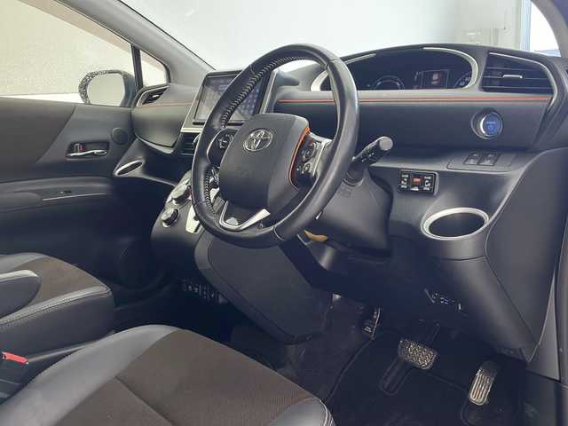 トヨタ シエンタ ハイブリッド G クエロ 沖縄県 2018(平30)年 3.7万km ホワイトパールクリスタルシャイン 純正ナビ/両側パワースライドドア/ＥＴＣ/トヨタセーフティセンス/プッシュスタート/スマートキー/クルーズコントロール/ハーフレザーシート/シートヒーター/ＬＥＤヘッドライト/オートライト/純正ドアバイザー/純正フロアマット/電動格納ウィンカーミラー/革巻きステアリング