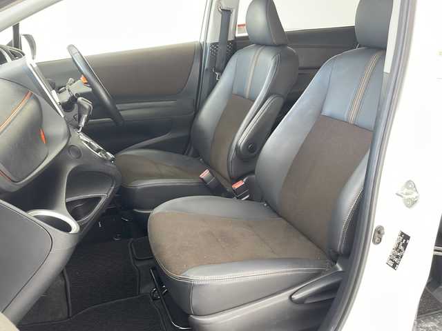 トヨタ シエンタ ハイブリッド G クエロ 沖縄県 2018(平30)年 3.7万km ホワイトパールクリスタルシャイン 純正ナビ/両側パワースライドドア/ＥＴＣ/トヨタセーフティセンス/プッシュスタート/スマートキー/クルーズコントロール/ハーフレザーシート/シートヒーター/ＬＥＤヘッドライト/オートライト/純正ドアバイザー/純正フロアマット/電動格納ウィンカーミラー/革巻きステアリング