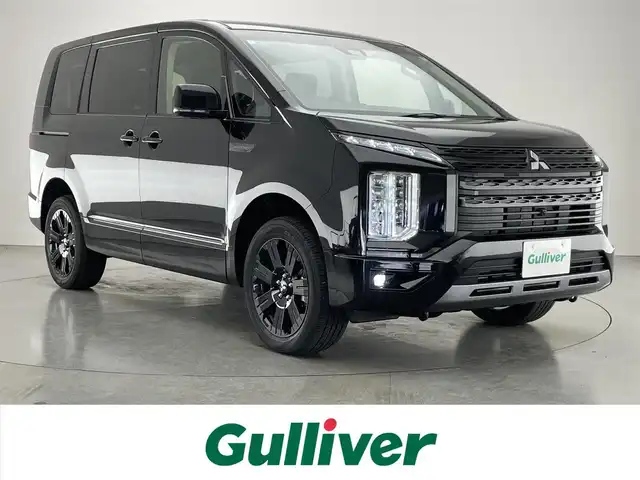 三菱 デリカＤ：５ シャモニー 愛知県 2025(令7)年 0.1千km 黒Ⅱ 登録済未使用車　ｅ－Ａｓｓｉｓｔ　衝突軽減　追従クルコン　ハーフレザー　シートヒーター　オリジナルナビ取付ＰＫＧ　リアモニター取付ＰＫＧ　ツートンカラー　両側パワスラ　電動パーキング　ＬＥＤ　禁煙車　パワーバックドア　ステアリングヒーター/CHAMONIX 　4WD　e-Assist/オリジナルナビ取付パッケージ/リアモニター取付パッケージ/ステップレス