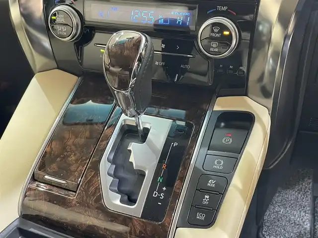 トヨタ ヴェルファイア ハイブリット X 岩手県 2019(令1)年 5.7万km ホワイトパールクリスタルシャイン ４WD/モデリスタエアロ/両側パワースライドドア/ALPINEビッグXナビ１１インチナビ/フルセグTV/トヨタセーフティセンス/プリクラッシュセーフティ/レーダークルーズコントロール/レーントレーシングアシスト/オートマチックハイビーム/クリアランスソナー/先行車発進告知機能/横滑り防止装置/MTモード付AT/レザー調シートカバー/リヤオートエアコン/バックカメラ/サイドカメラ/ETC/ドライブレコーダー/LEDヘッドランプ/LEDフォグランプ/社外１７インチアルミホイール