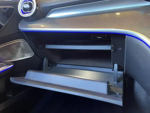 メルセデス・ベンツ Ｍ・ベンツ Ｃ２２０ｄ アバンギャルド　AMGライン 愛知県 2023(令5)年 1.5万km グレーＭ パノラミックスライディングルーフ/黒革/HUD/ナビ/TV/Bluetooth/360カメラ/シートヒーター/デジタルインナーミラー/アンビエントライト/レーダーセーフティ/ACC/LKA/BSM/アダプティブLED/パドルシフト