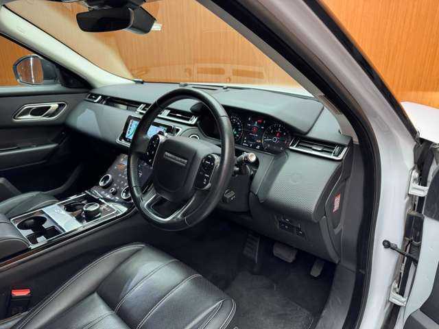 ランドローバー レンジローバーヴェラール S 180PS 千葉県 2018(平30)年 6万km 白 ドライブプロパック　/ACC　/黒革シート　/ナビ　/360°Bluetooth接続　/MERIDIANサウンド　/電動リアゲート　/電動シート　/シートヒーター　/衝突軽減B　/BSM　/LKA　/純正22インチAW　/オートハイビーム　/ドラレコ　/ETC
