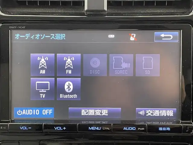 トヨタ プリウス A ツーリングセレクション 大阪府 2016(平28)年 6.3万km ホワイトパールクリスタルシャイン ＴＲＤフルエアロ/衝突軽減ブレーキ/純正９インチナビ　/CD/DVD/フルセグＴＶ/Bluetooth　/バックカメラ　/ビルトインＥＴＣ　/前後コーナーセンサー　/前後ドライブレコーダー　/追従型クルーズコントロール　/ブラインドスポットモニター/ヘッドアップディスプレイ/レーンキープアシスト/パーキングアシスト/純正１７インチアルミホイール/レザーシート/前列シートヒーター/盗難防止装置/LEDライト/フォグライト/オートライト