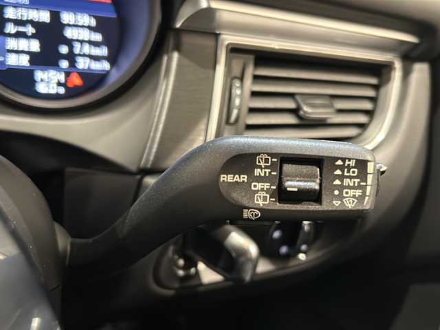 ポルシェ マカン GTS 新潟県 2018(平30)年 4.5万km ジェットブラック 4WD/スポーツクロノパッケージ/アダプティブクルーズコントロール/純正RSスパイダーデザイン20インチアルミホイール/PDLS付LEDヘッドライト/ハーフレザーシート/シートヒーター/パワーシート/純正HDDナビ/(CD/DVD/Bluetooth/USB/AUX)/バックカメラ/ETC/ドライブレコーダー/コーナーセンサー/ポルシェエントリー&ドライブ/GPSレーダー探知機/車線逸脱警報/パドルシフト/パワーバックドア/アイドリングストップ/横滑り防止装置/フロアマット/保証書/取扱説明書/記録簿