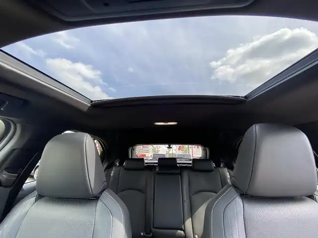 レクサス ＵＸ 250h バージョンL 福岡県 2023(令5)年 2万km ソニッククォーツ ムーンルーフ/パノラミックビューモニター/純正ナビ/フルセグ/黒革/パワーシート/シートヒーター/ベンチレーション/前後ドラレコ/ETC