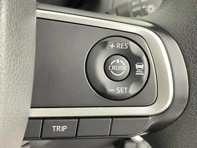 ダイハツ アトレー バン RS 千葉県 2022(令4)年 1.1万km シャイニングホワイトパール 禁煙車/スマートアシスト/社外９インチナビ/フルセグTV/Bluetooth/CD/DVD/HDMI/両側パワースライドドア /バックカメラ/LEDヘッドライト/クリアランスソナー/追従クルーズコントロール/ETC/アイドリングストップ/電動格納ミラー/プッシュスタート/スマートキー/スペアキー/フロアマット/ドアバイザー/取説・保証書