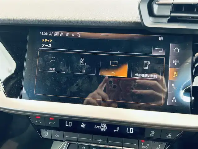 アウディ Ａ３ SB 30TFSI Sライン 大阪府 2022(令4)年 3.7万km ミトスブラックメタリック ブラックスタイリングP/ラグジュアリーP/ワンオーナー/ナビP/バーチャルコックピット/黒革/シートヒーター/純正ナビ/TV/バックカメラ/純正18インチAW/マトリクスLED/サイドアシスト/ACC