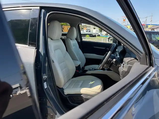マツダ ＣＸ－５ XD Lパッケージ 宮城県 2020(令2)年 1万km ポリメタルグレーM BOSEサウンドシステム/360度ビューモニター/フロントパーキングセンサー/CD/DVD/地デジTV/＝＝＝/アドバンストスマートシティブレーキサポート/後退時スマートシティブレーキサポート/誤発進抑制制御/スマートブレーキサポート/レーダークルーズコントロール/ブラインドスポットモニタリング/車線逸脱警報システム」/レーンキープアシストシステム/リアパーキングセンサー/ドライバーアテンションアラート/オフロードトラクションアシスト/マツダコネクトナビ/・Bluetooth/・AppleCarPlay/・AndroidAuto/ETC/ドライブレコーダー/パワーバックドア/ホワイトレザーシート/シートヒーター/ステアリングヒーター/パワーシート/革巻きステアリング/パドルシフト/電動パーキングブレーキ/ブレーキホールド/アダプティブLEDヘッドライト/フォグランプ/オートライト/スマートキー＆プッシュスタート/スペアキー1本/純正19インチAW/フロアマット/トノカバー/W/サイド/カーテンエアバッグ
